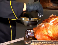 Claves para una cocción perfecta de pierna de chancho y pavo en Navidad