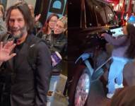 Keanu Reeves a la salida del teatro.