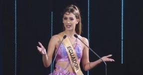 Samantha Quenedit en el Grand Talent en Tailandia.