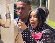 Cardi B protagoniza un nuevo incidente al salir del juzgado.