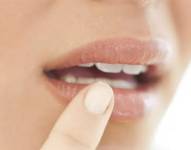 Dos tercios de la población mundial menor de 50 años portan el HSV-1, según la Organización Mundial de la Salud.