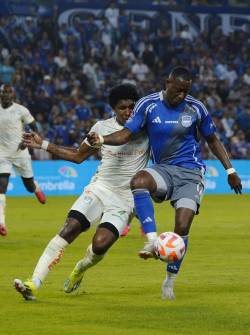 Jaime Ayoví anotó el gol de triunfo del Emelec contra Orense SC por la LigaPro Ecuabet conectada por Xtrim