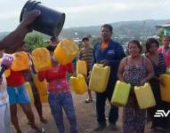 En algunos barrios se debe esperar hasta ocho días para que llegue el tanquero.