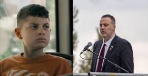 Protagonista de la película The Sea (izq), y el Ministro de Cultura israelí Miki Zohar (der)