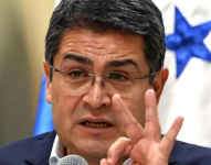 La justicia de EE.UU. acusó a Hernández de convertir a Honduras en un narcoestado para enriquecerse y mantenerse en el poder.