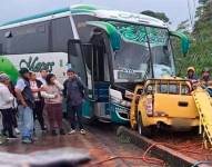 Se trató de un choque frontal excéntrico, informó la Policía.