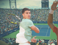El español Carlos Alcaraz y el serbio Novak Djokovic ganaron sus primeros encuentros en el segundo Grand Slam del año, Roland Garros