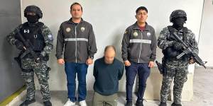 Momento en el que el sospechoso fue detenido por la Policía Nacional.