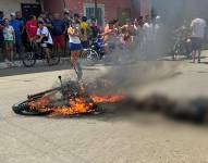 Dos criminales fueron abatidos y calcinados en Santa Ana, Manabí