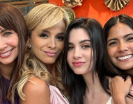 Alejandra Paredes, Pamela Sambrano, Renata Salem y Fabiola Véliz durante la grabación de Compañía 593