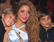 Shakira y sus hijos, Milan y Sasha, en una imagen de archivo. En aproximadamente 10 minutos y 37 segundos de repertorio en los VMAs MTV 2023, la barranquillera encantó con temas como Hips Don't Lie, Loba, Objection, Whenever - Whenever, y más.