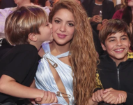 Shakira junto a Milan y Sasha en los MTV Video Music Awards 2023.