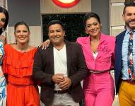 Virginia Limongi, Gaby Díaz, Henry Bustamante, Dora West y José Urrutia conforman el programa de variedades