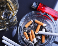 Cigarrillos, alcohol, gaseosas y fundas se encarecen por tarifas del ICE