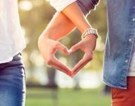 Según estudios científicos, existen marcadas diferencias entre el tiempo en el que se enamoran los hombres y las mujeres.