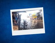 Una de las inundaciones registradas esta tarde, en la avenida Juan Bautista Aguirre.