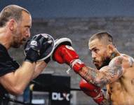 Jason Parillo entrenando con Chito Vera en su gimnasio el 'RVCA' en California.