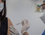 Las autoridades esperan vacunar a la mayor cantidad de personas en el menor tiempo posible con la dosis de refuerzo.