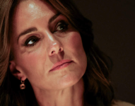 Kate Middleton, es un miembro de la familia real británica, esposa del príncipe Guillermo, quien es el próximo heredero al trono.