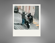 Asalto con disparos a un motociclista en Quito