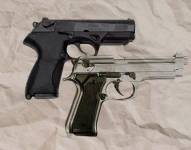 Las armas no letales lucen muy similares a las letales.