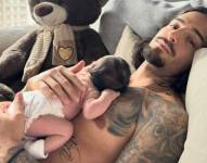 La primogénita del cantante nació el pasado 9 de marzo