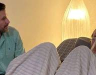 Paola Roldán junto a su esposo.