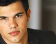 En lágrimas, Taylor Lautner envía tajante mensaje en sus redes sociales