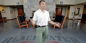 Erik Prince en la empresa Blackawater.