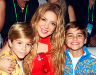 Shakira junto a sus hijos, Milan de 8 años y Sasha de 10.