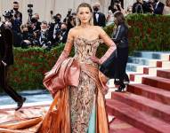 Blake Lively en Versace durante la Met Gala 2022