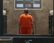 Foto difundida de Jorge Glas en su celda de la cárcel del Encuentro.