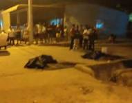 En redes sociales se viralizaron videos donde los supuestos sicarios habrían sido quemados vivos.