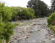 El río Yanuncay ubicado en Cuenca, tiene una superficie de 416 kilómetros cuadrados.