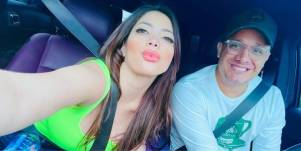 En el reality de competencia donde labora Matamoros, Carvajal sorprendió a sus compañeros y televidentes al besar al presentador