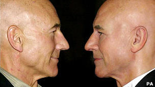 ¿Por qué moja el agua?