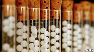 Descubren que muchos más planetas podrían albergar vida