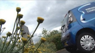 El último paseo del Endeavour enoja a algunos vecinos