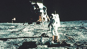 Adiós a Neil Armstrong, el hombre que nos representó en la Luna