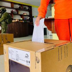 Imagen referencial del voto de privados de libertad.