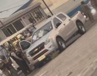 Imagen de la camioneta donde fue asesinado el jefe de seguridad de la concesionaria de seguridad del Puerto de Guayaquil.