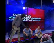 Fotograma hecho durante la transmisión del canal de Guayaquil durante la transmisión de su noticiero.