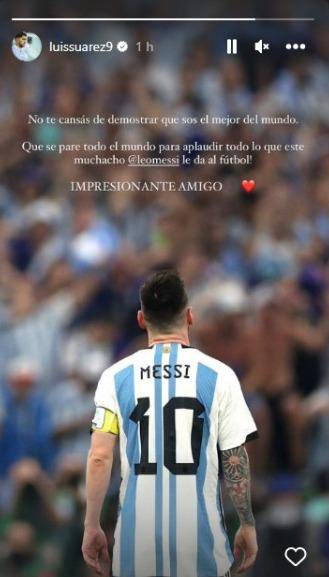 Luis Suárez felicita a Lionel Messi por llegar a la final en Qatar 2022