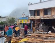 Una vivienda quedó destruida por el choque de un camión.