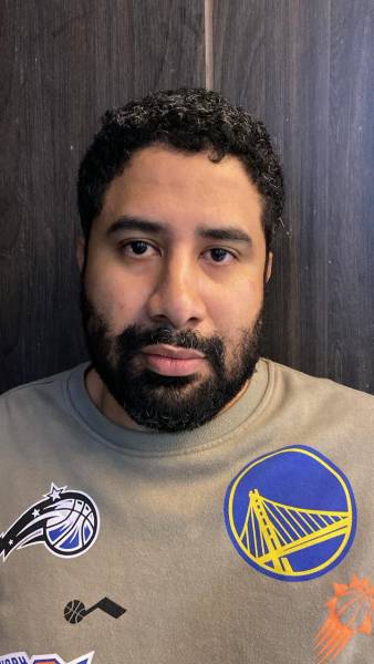 Cristhian Mendoza, supuesto lugarteniente de alias Fito, es funcionario municipal de Manta.