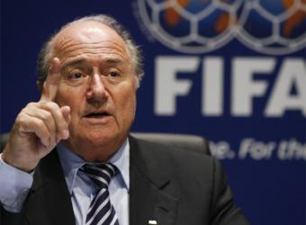 Blatter anuncia consulta sobre fechas del Mundial de Catar