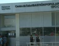 Exteriores del Centro de Salud de Bastión Popular, tipo C.