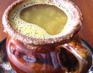 Imágen referencial del canelazo desde la página Tasteatlas.