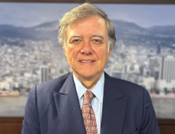 Roberto Salas Guzmán, economista | 04-12-2025