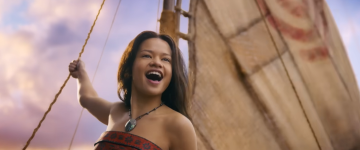 Moana en su barco cantando